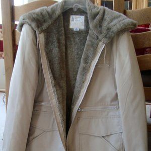 London Fog Men's Fur Lined Hooded Vintage Coat